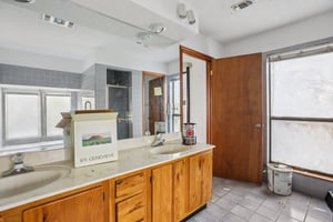 Leeward Ct-S1308-009.jpg