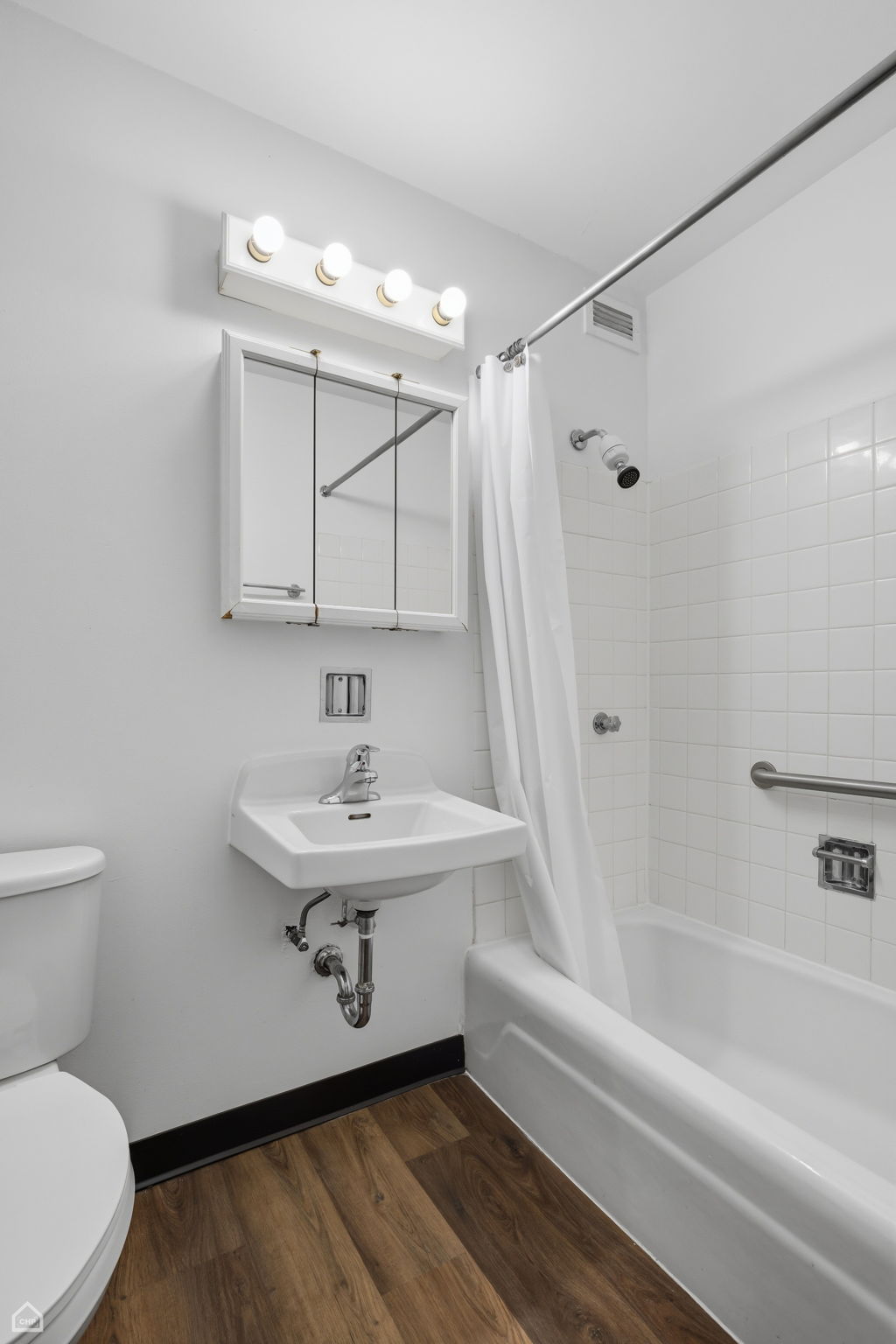 4800 S Lake Park Ave 1009B - NCG_011