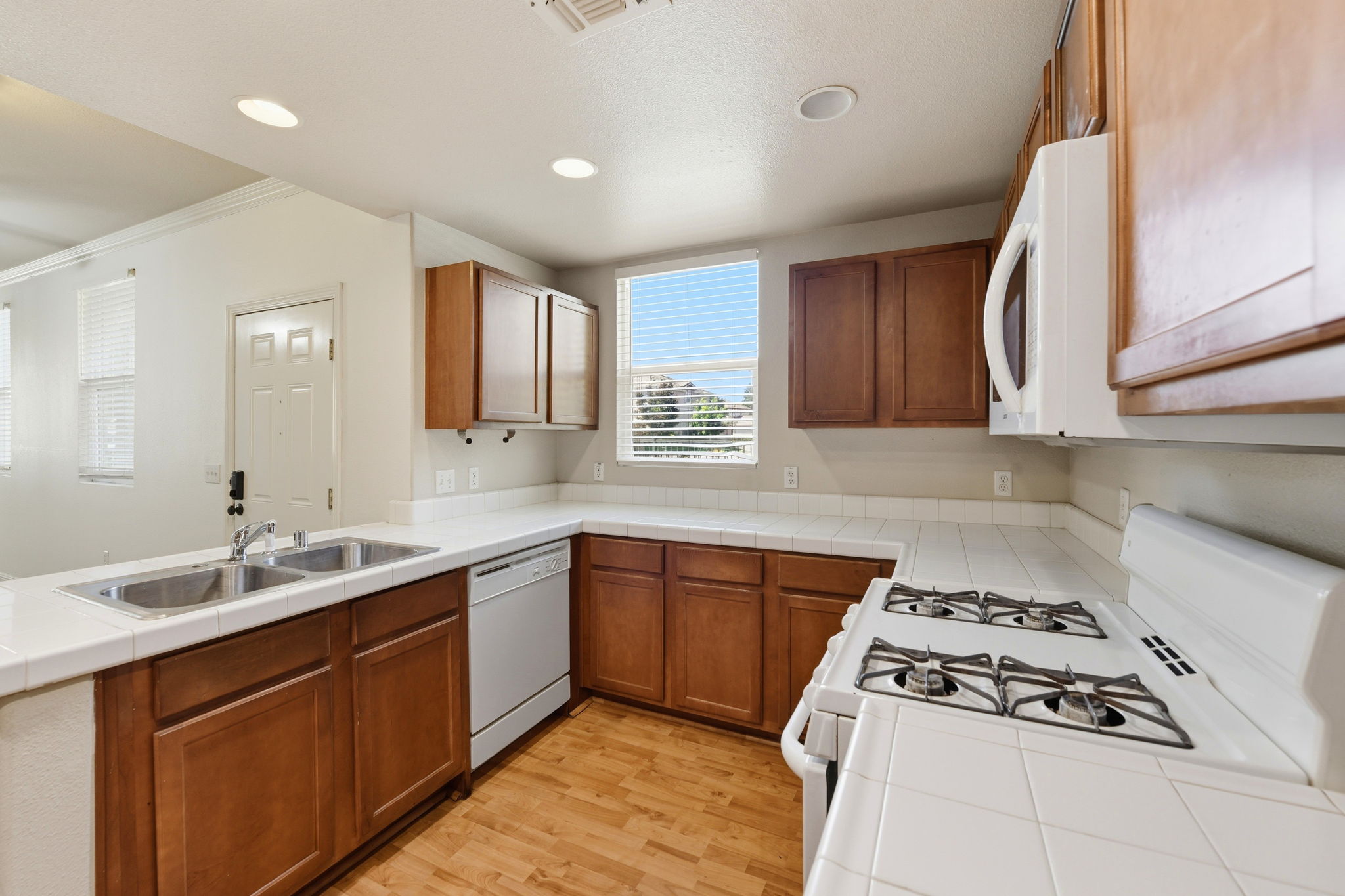 010_F8_4800 Westlake Pkwy 610