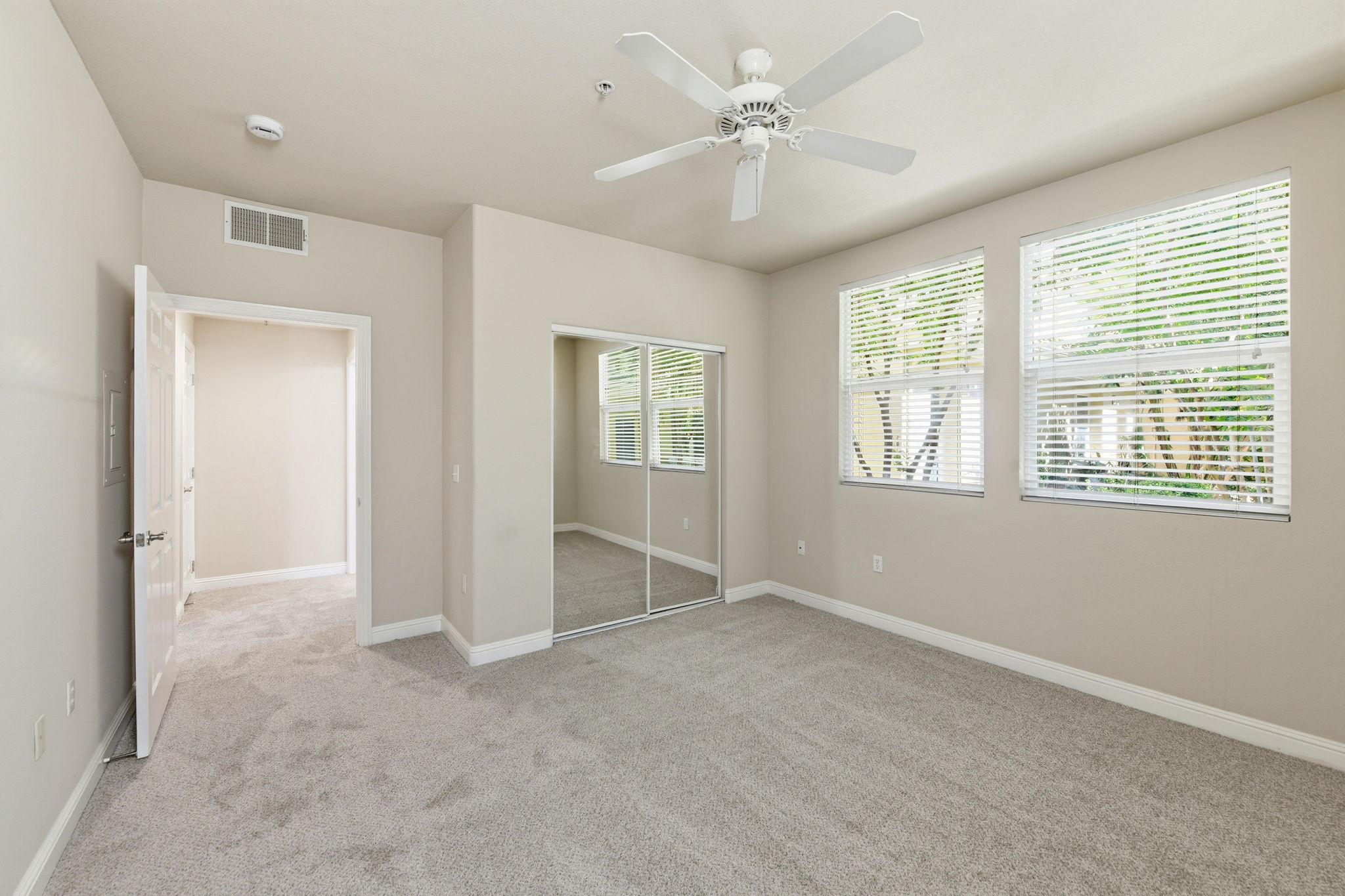 014_F8_4800 Westlake Pkwy 610