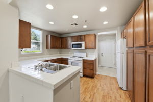 008_F8_4800 Westlake Pkwy 610