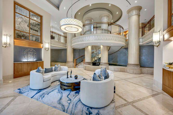 Estancia Lobby