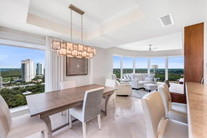 Breakfast Room / Den