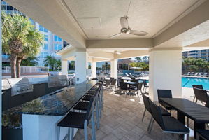 Estancia Pool Deck Bar/Grilling Area