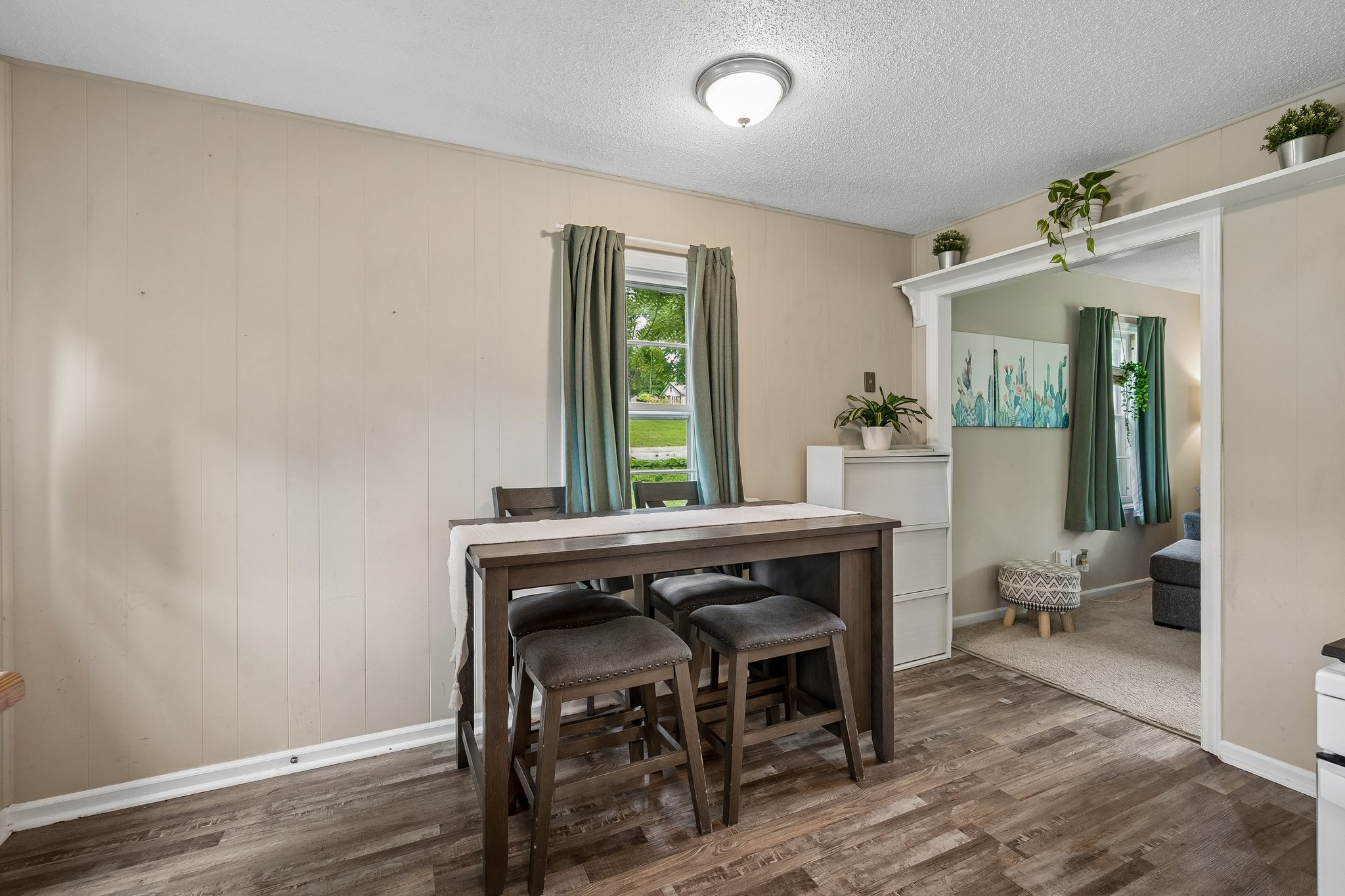 9231 - 4801 NE 46th Terrace - 011.jpg