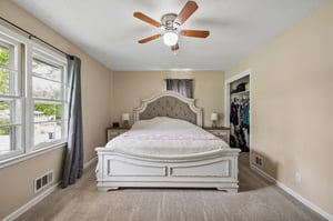 9231 - 4801 NE 46th Terrace - 012.jpg