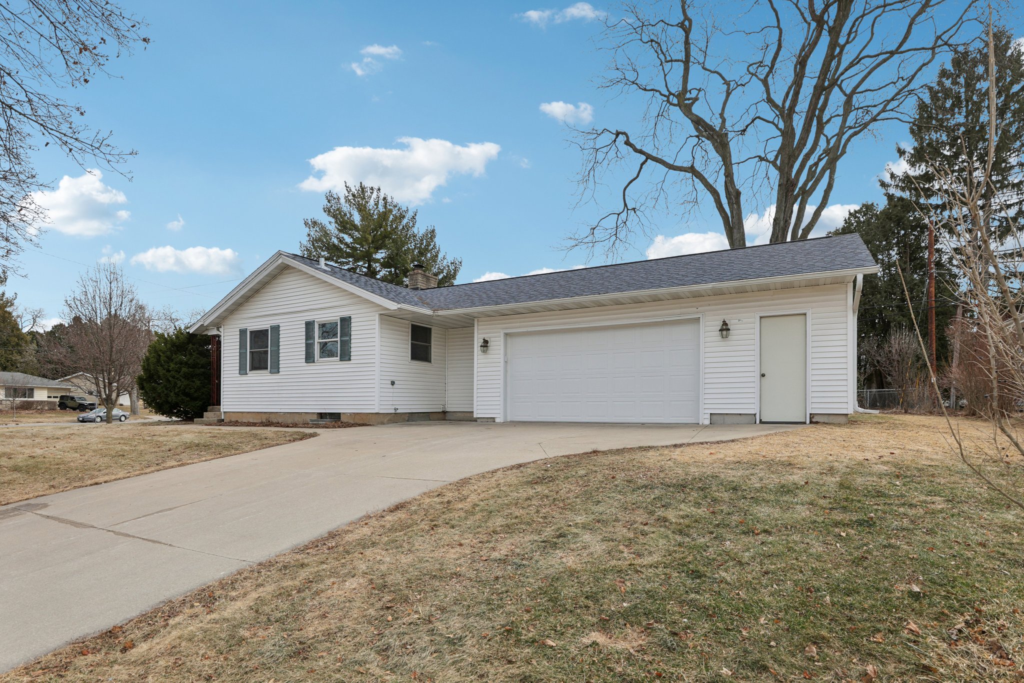 S Hill Dr-S2802-002.jpg