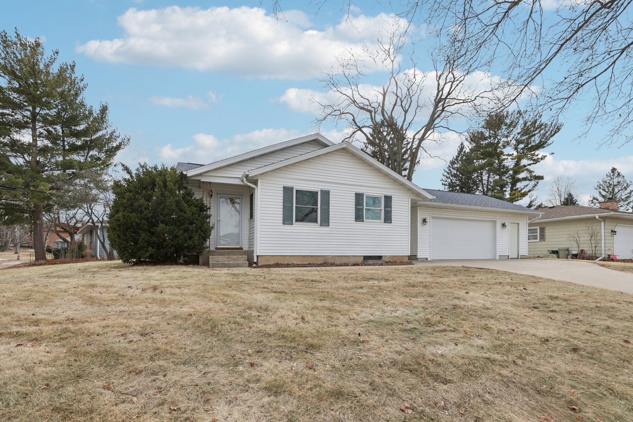 S Hill Dr-S2802-004.jpg