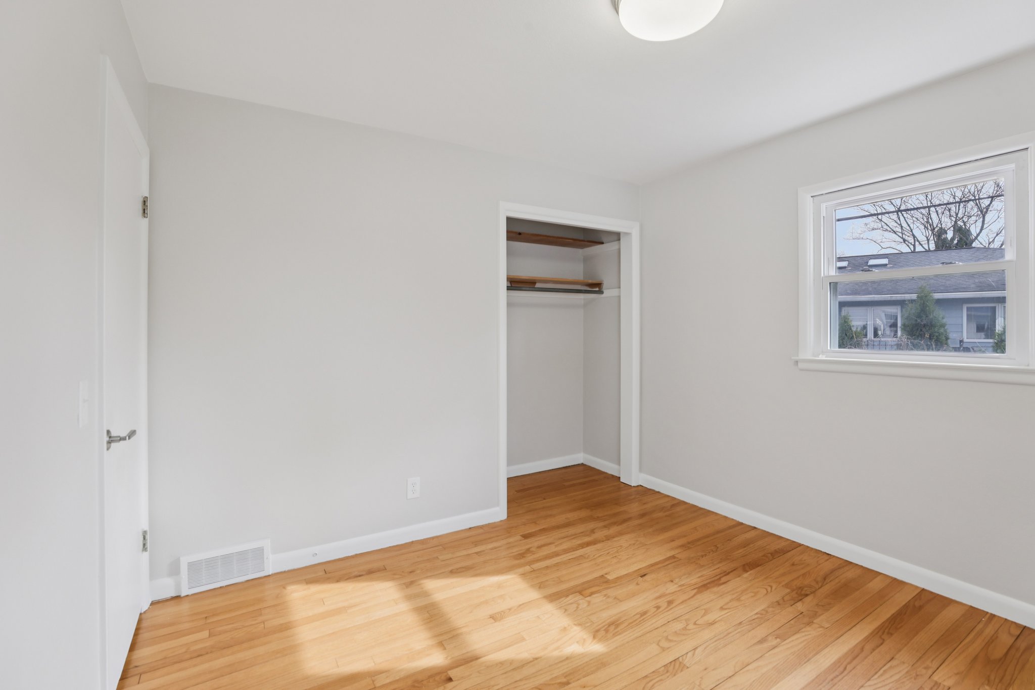 S Hill Dr-S2802-021.jpg