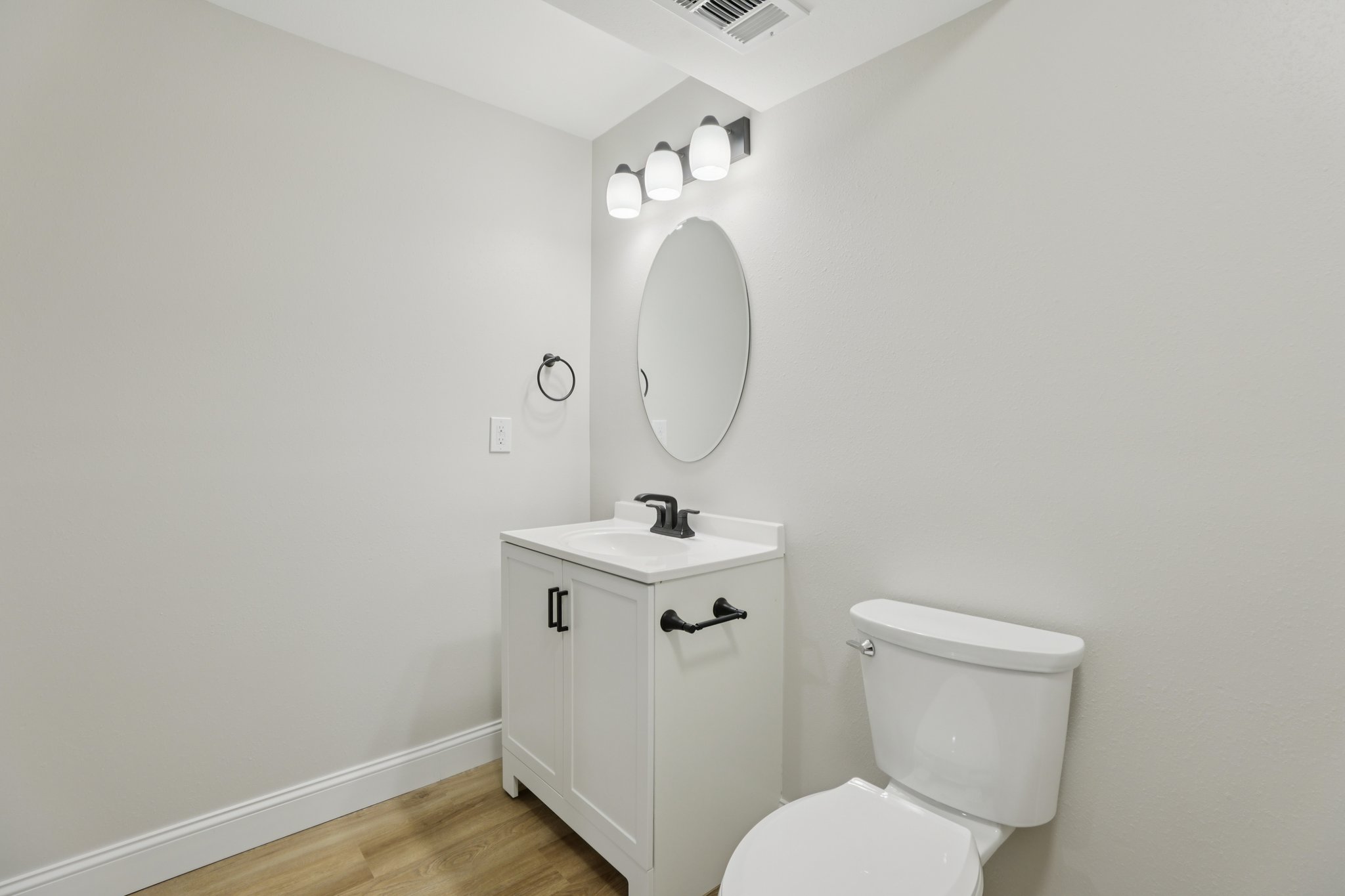 S Hill Dr-S2802-030.jpg