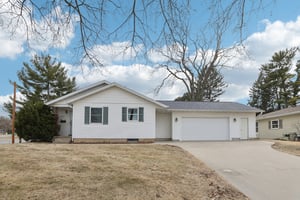 S Hill Dr-S2802-001.jpg