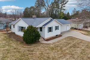 S Hill Dr-S2802-041.jpg