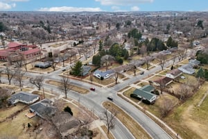 S Hill Dr-S2802-043.jpg