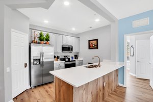 4802 Cayview Ave, Orlando, FL 32819, USA Photo 3