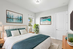 IMG_4552 virtually staged.jpeg