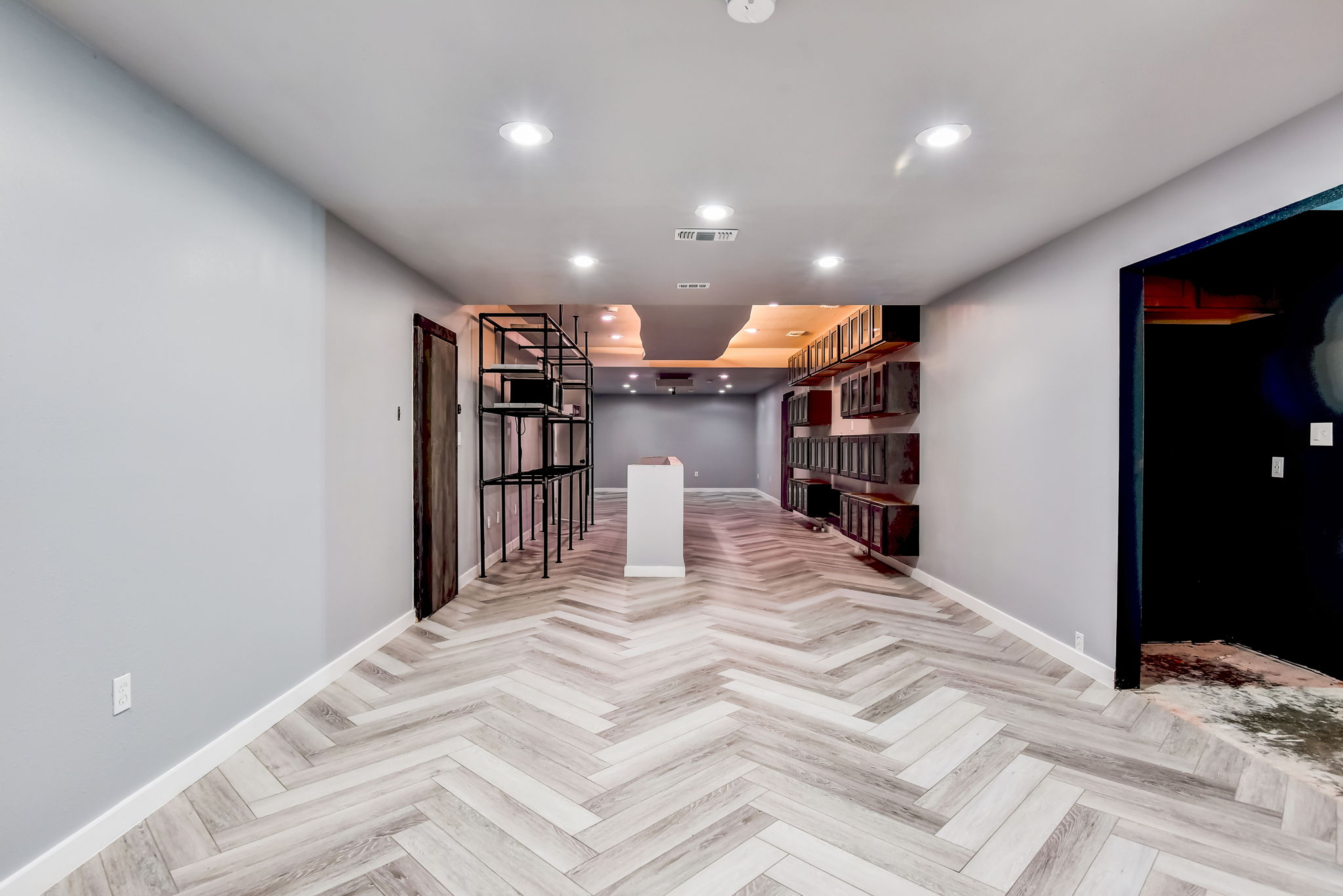 West Ave-047