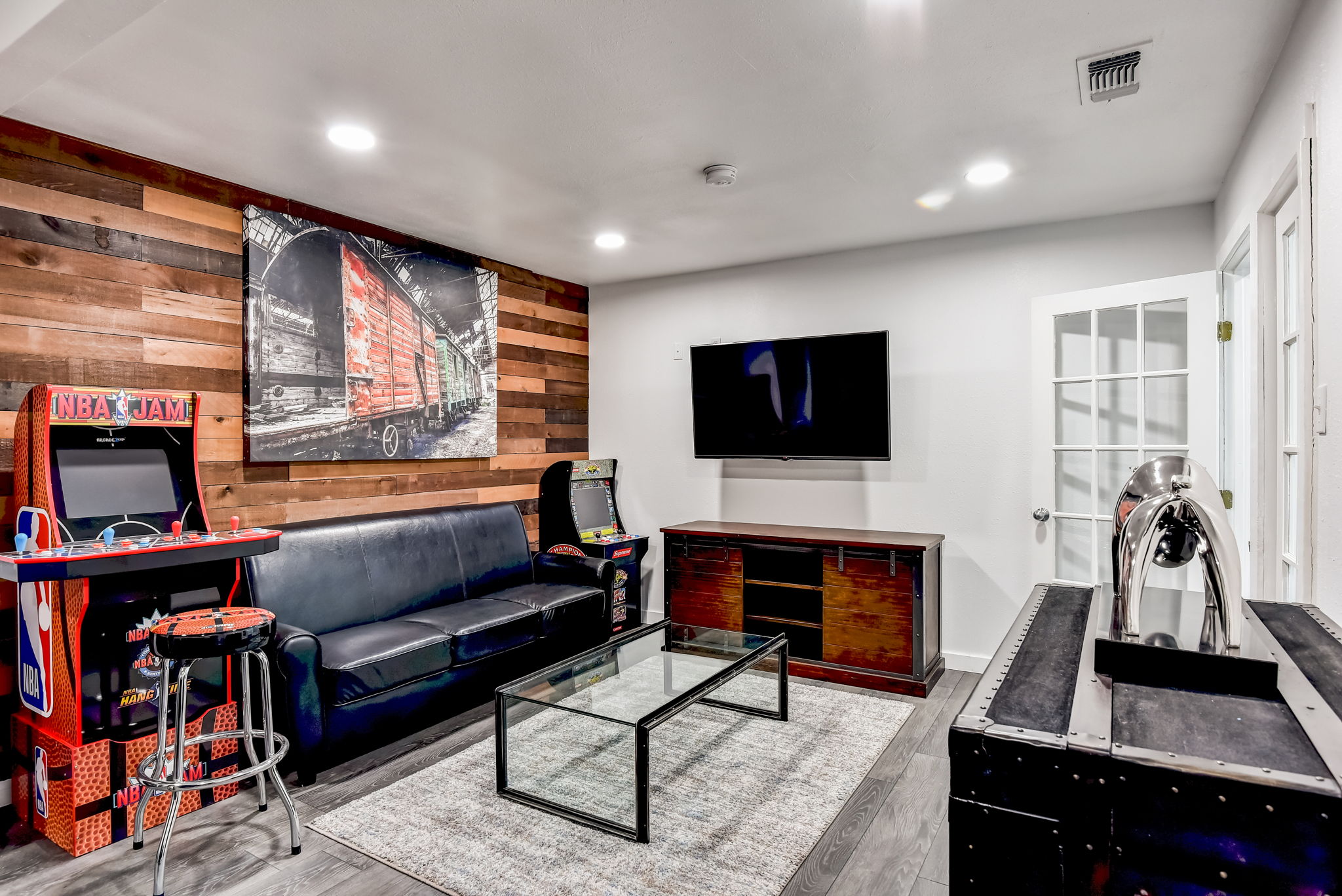 West Ave-030