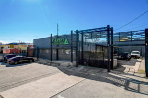 West Ave-064