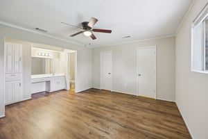 Honeysuckle Dr-1704-017.jpg