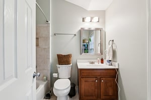 Ivy Ridge Dr SE-S1010-022.jpg