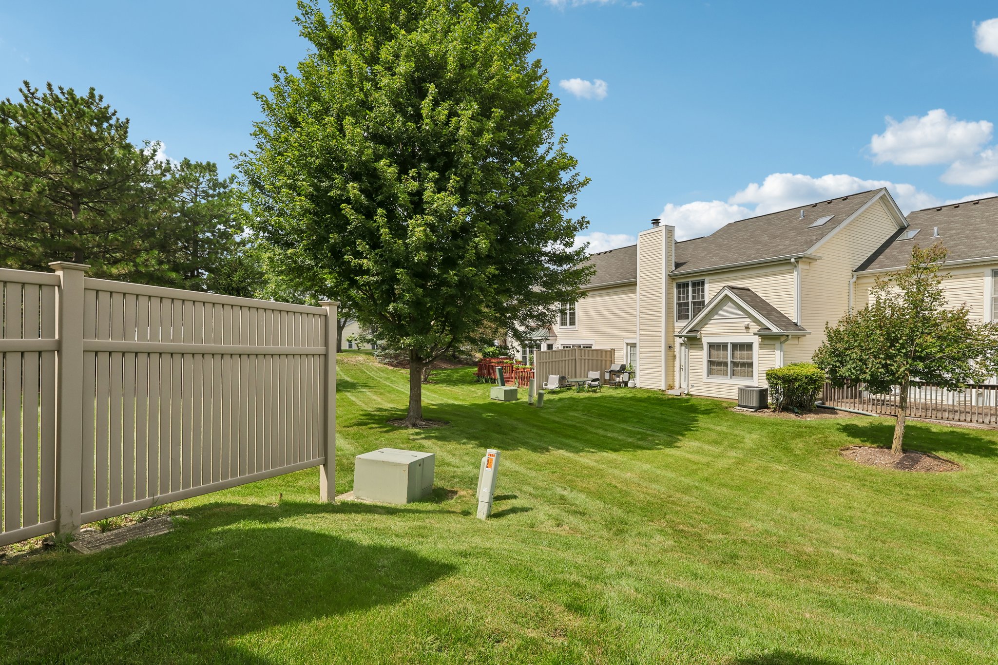 Turnberry Dr-S0808-030.jpg