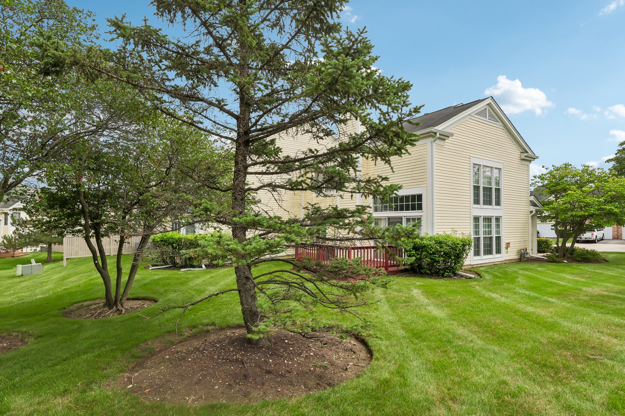 Turnberry Dr-S0808-033.jpg