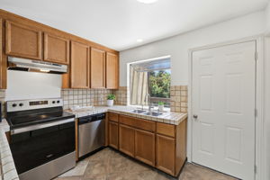 008_F8_4805 Clayton Rd 12
