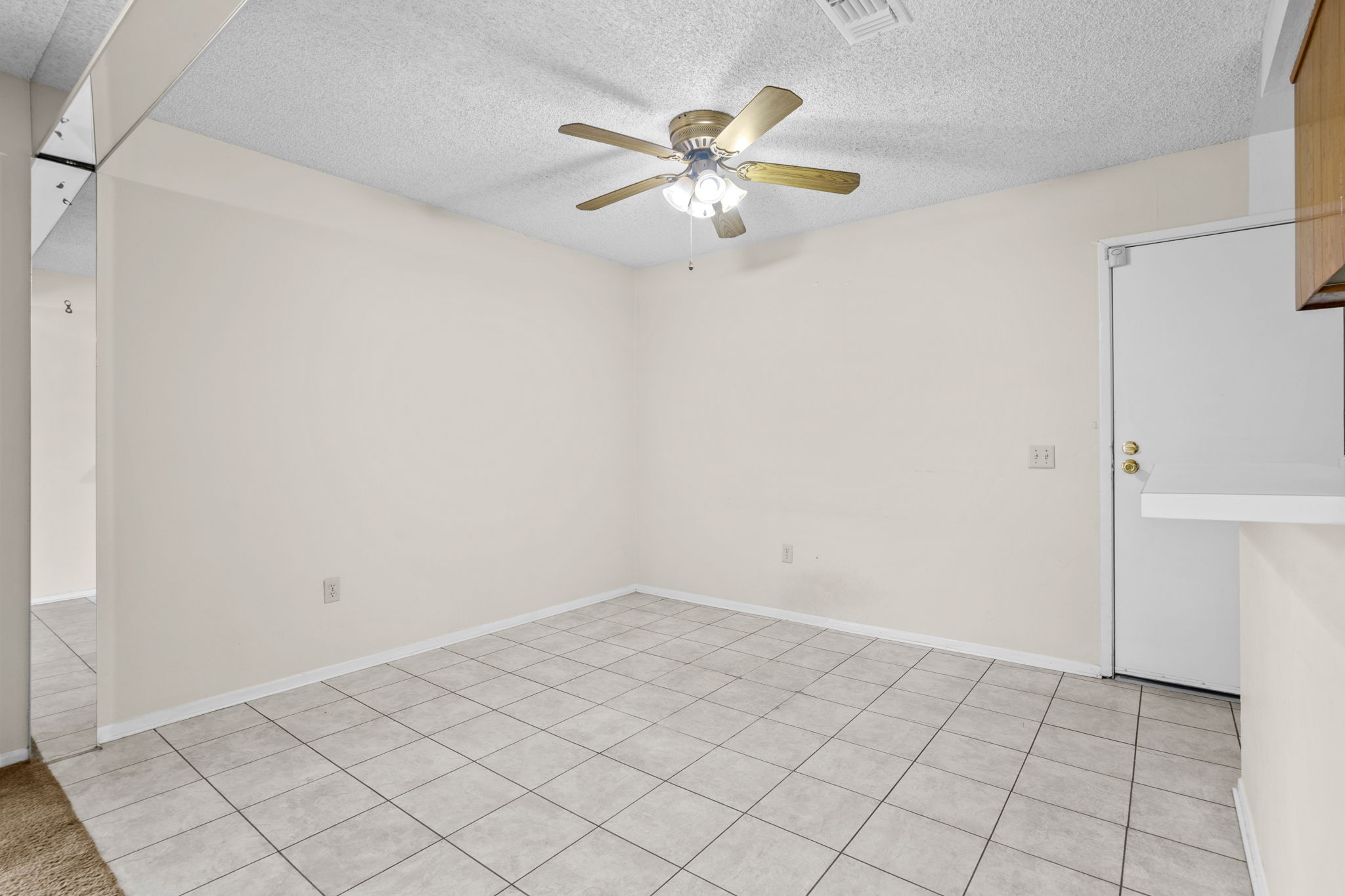 4805 Jackson St, Riverside, CA 92503, USA Photo 9