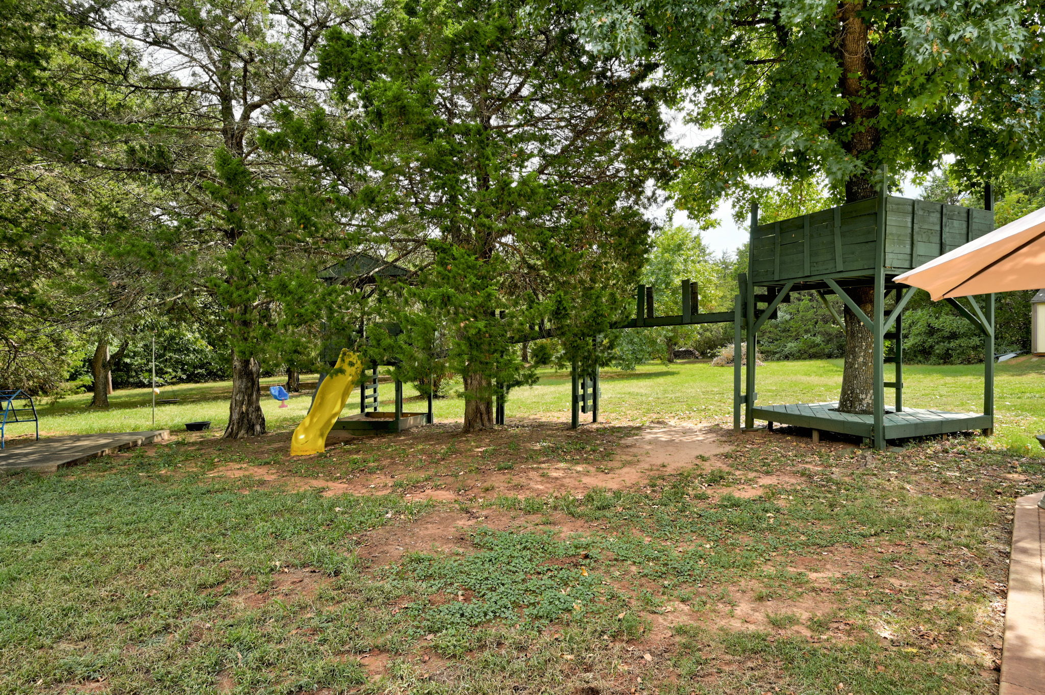  Photo 48