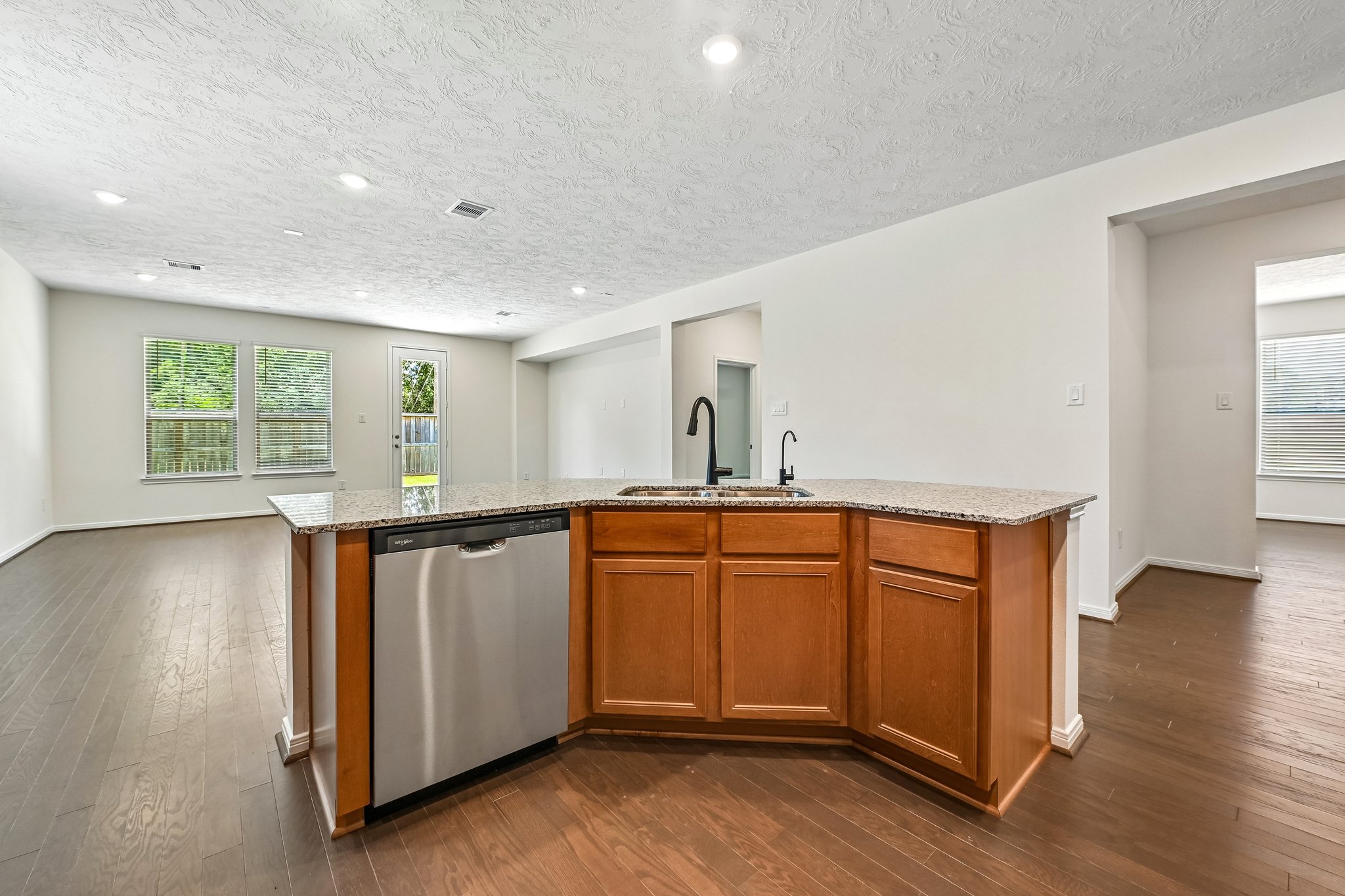 Seven Oaks Ln-S1505-011.jpg