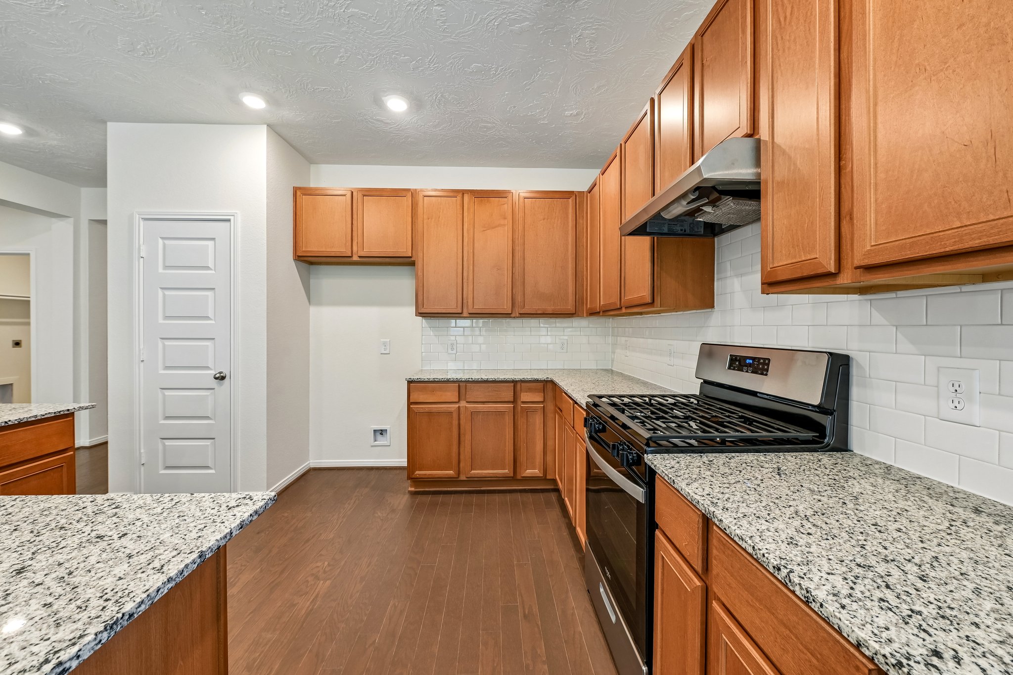 Seven Oaks Ln-S1505-012.jpg