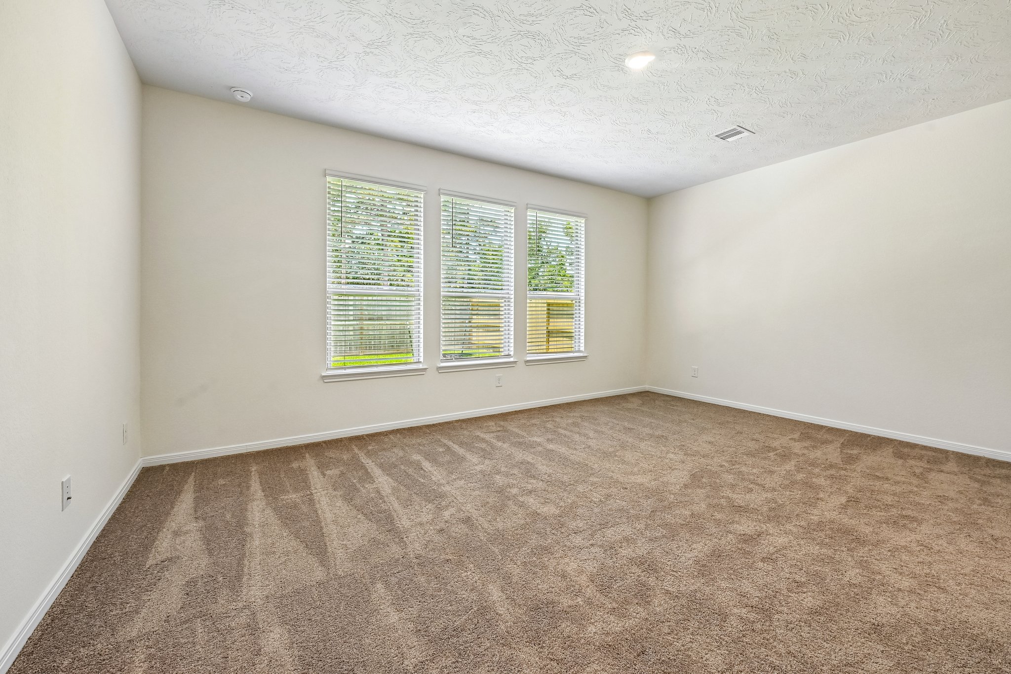 Seven Oaks Ln-S1505-023.jpg