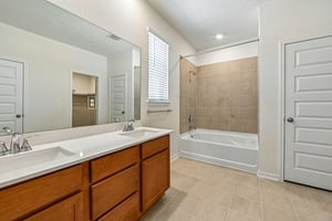 Seven Oaks Ln-S1505-026.jpg
