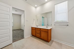 Seven Oaks Ln-S1505-027.jpg