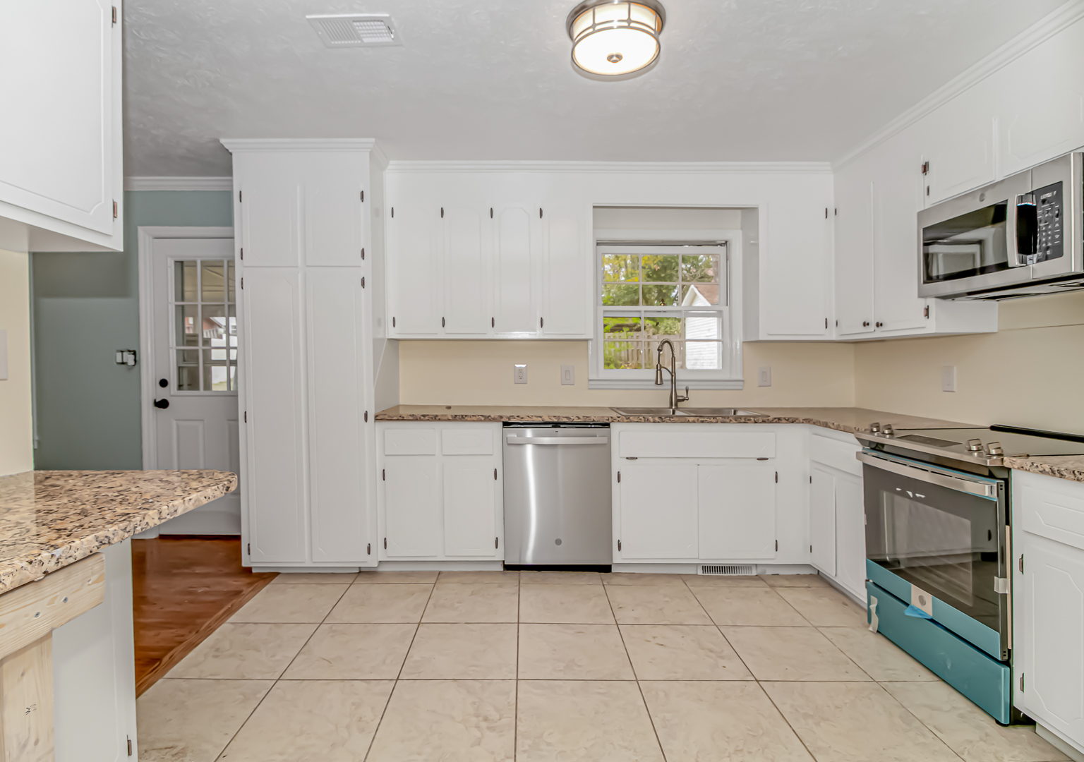 4806 Woodview Ln, Myrtle Beach, SC 29575, USA Photo 5