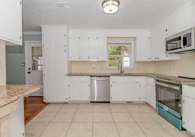 4806 Woodview Ln, Myrtle Beach, SC 29575, USA Photo 4