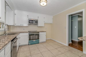 4806 Woodview Ln, Myrtle Beach, SC 29575, USA Photo 5