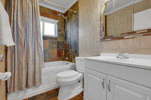 Bathroom w/Spa Bathtub