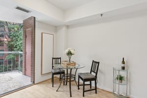 Ample Space for Entertaining