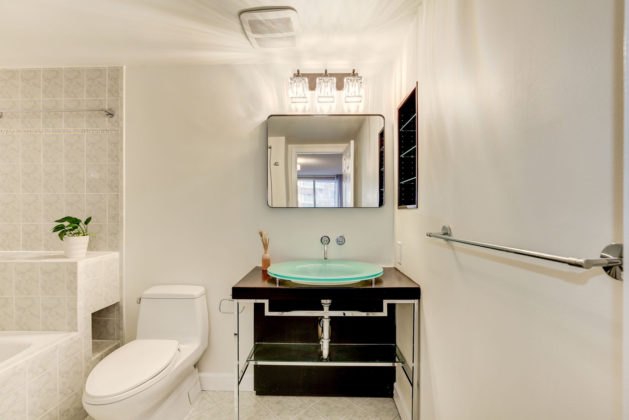 4808 Moorland Ln unit 711 Bethesda MD 20814_023