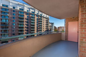 4808 Moorland Ln unit 711 Bethesda MD 20814_011