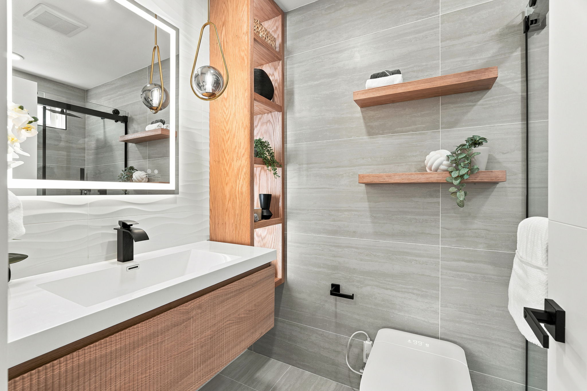 025_F8_4809 Rue Orleans Ct