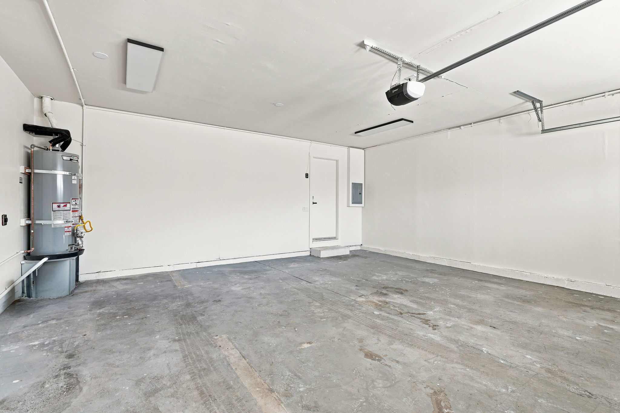 029_F8_4809 Rue Orleans Ct