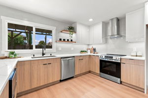 010_F8_4809 Rue Orleans Ct