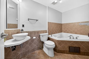  Photo 49