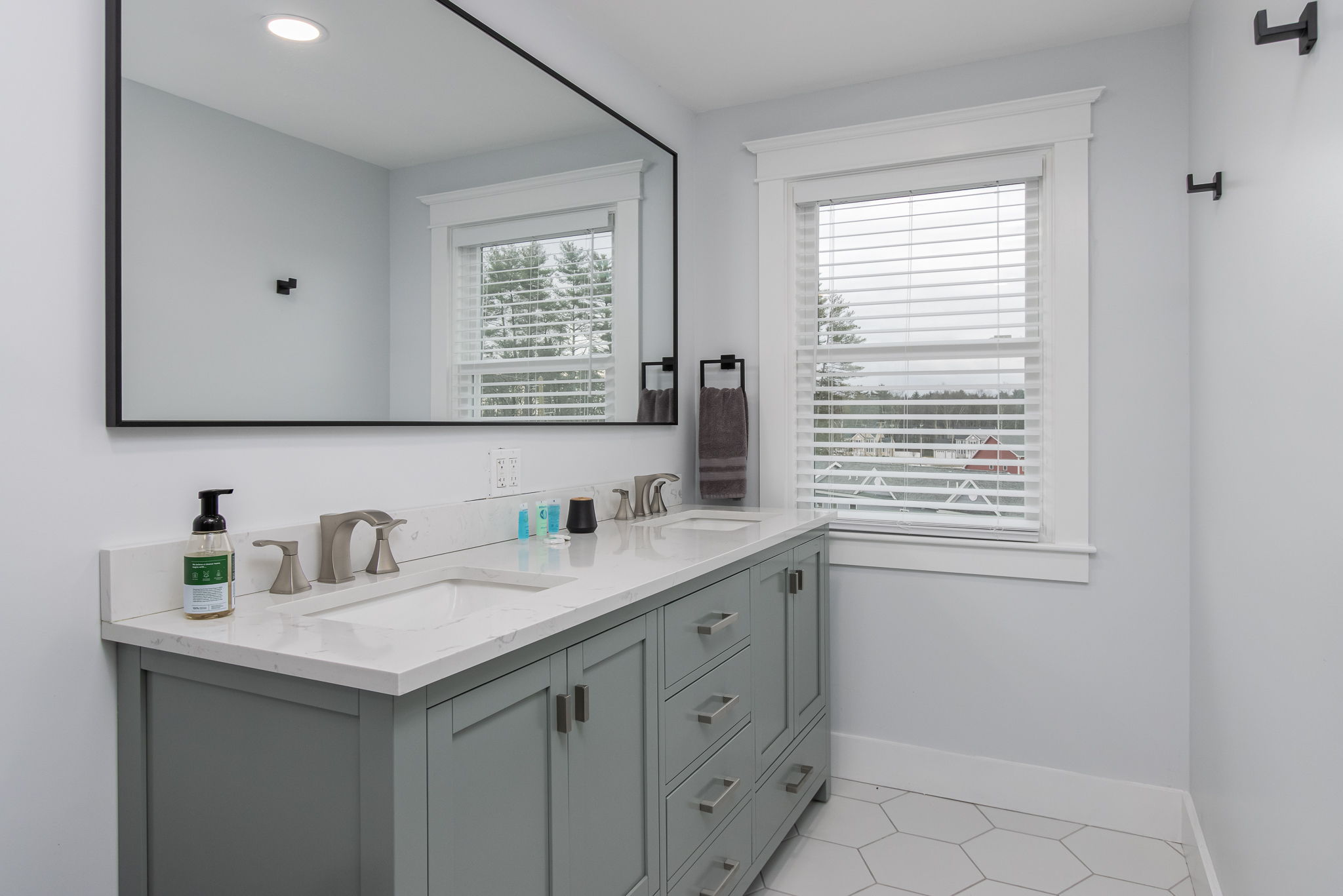 BedroomPrimaryBath-1