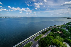 Bayshore Dr View3