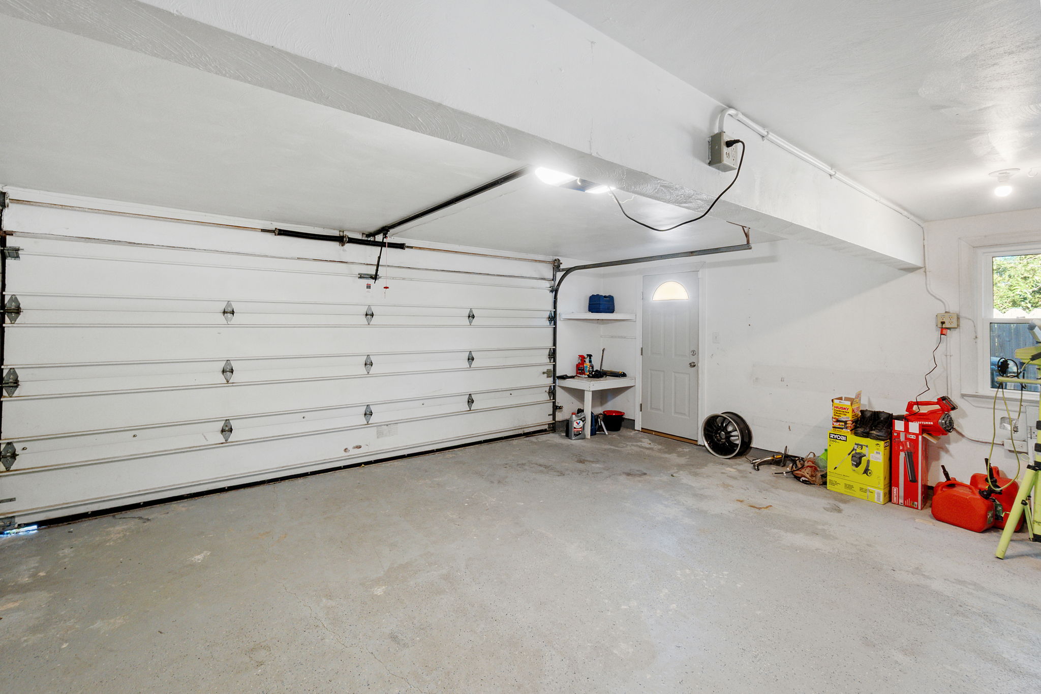  Photo 54