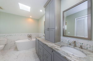 Primary Bathroom1a
