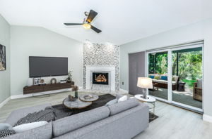 Family Room1-vs